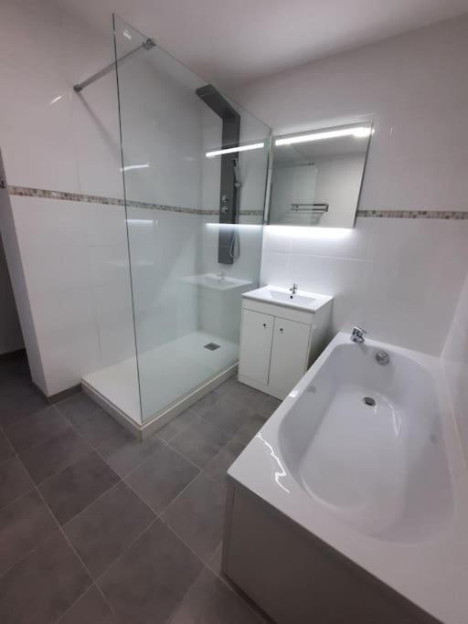 Appartement Calais Bagian luar foto